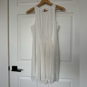 Off-White Knee Length Dress sz M